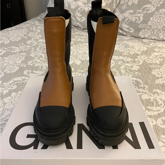 Ganni Chelsea Boots - Picture 8 of 10